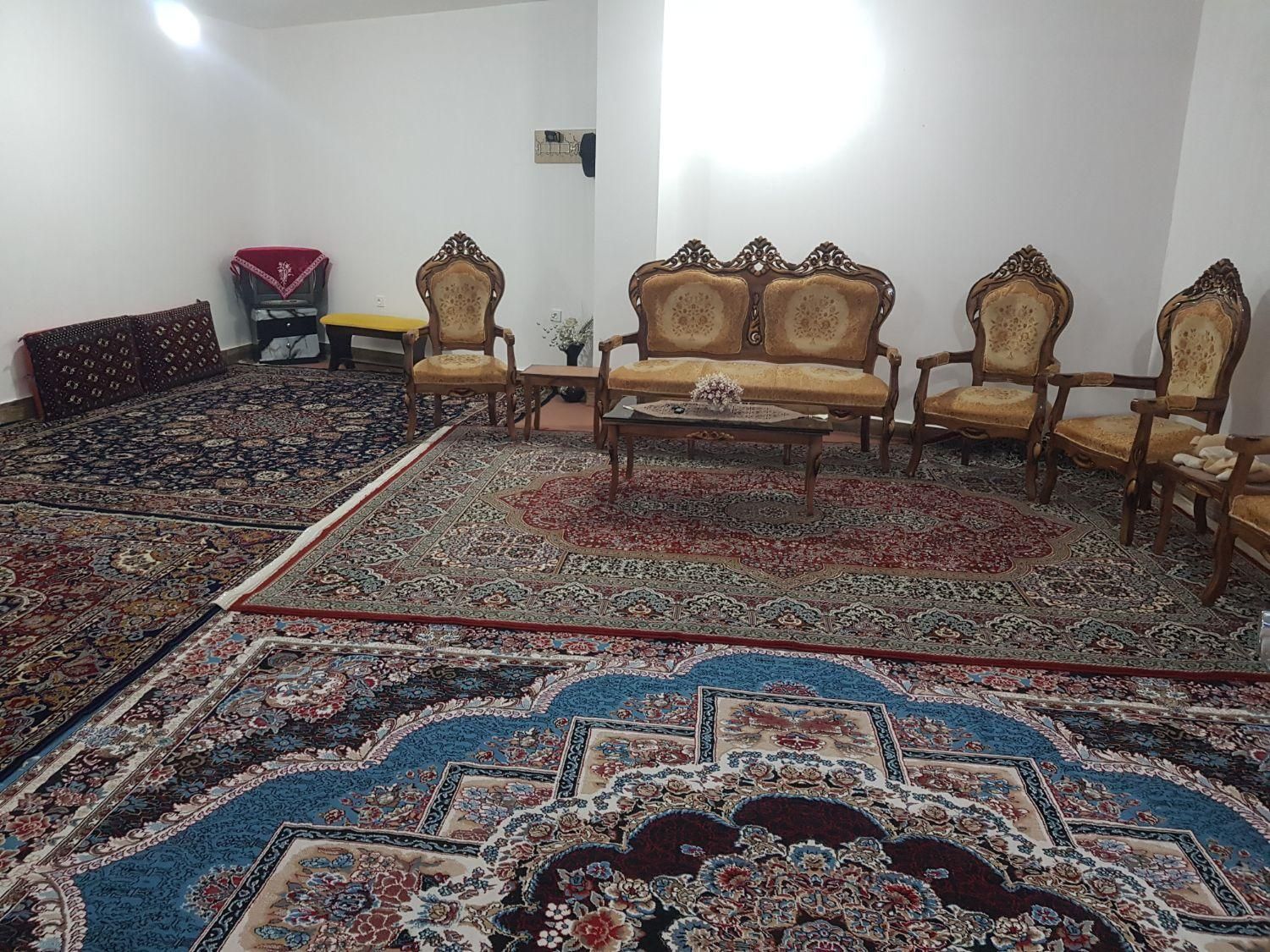 اجاره باغ ویلا با دوساختمان مجزا بزرگ|اجارهٔ کوتاهمدت ویلا و باغ|بروجرد, |دیوار