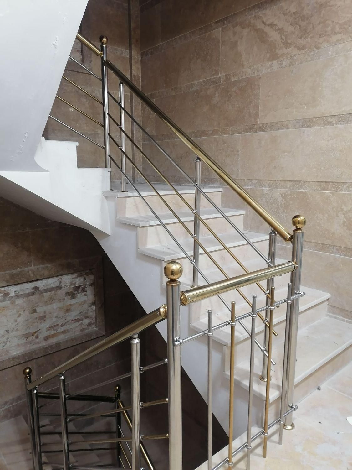 فروش لوله و یراق و نرده استیل به قیمت عمده|خدمات پیشه و مهارت|شیراز, اصلاحنژاد|دیوار