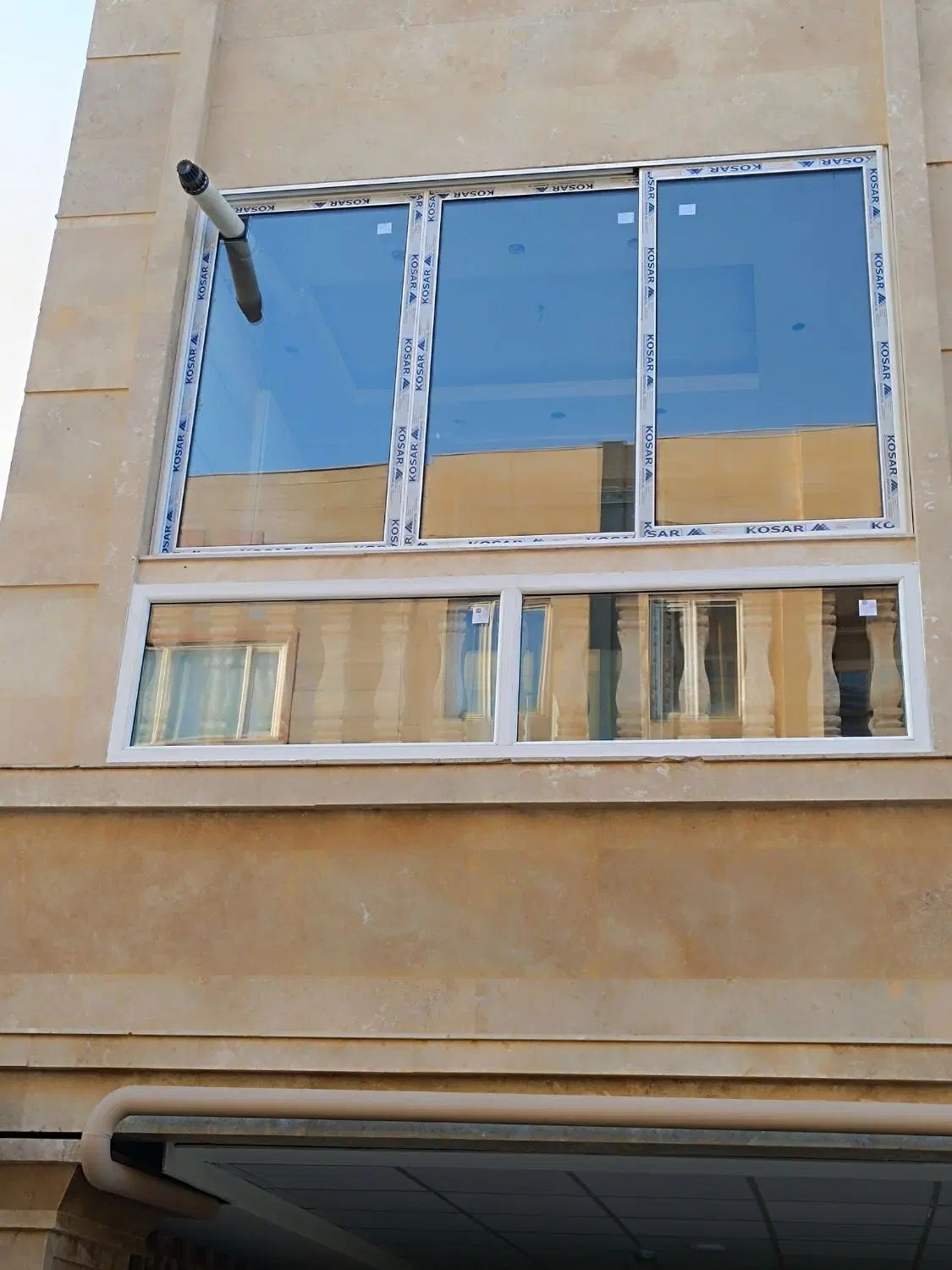 نصب و ریگلاژ تعمیر عنواع درب و پنجره upvc و تولید|خدمات پیشه و مهارت|نیشابور, شهرک بهداری|دیوار