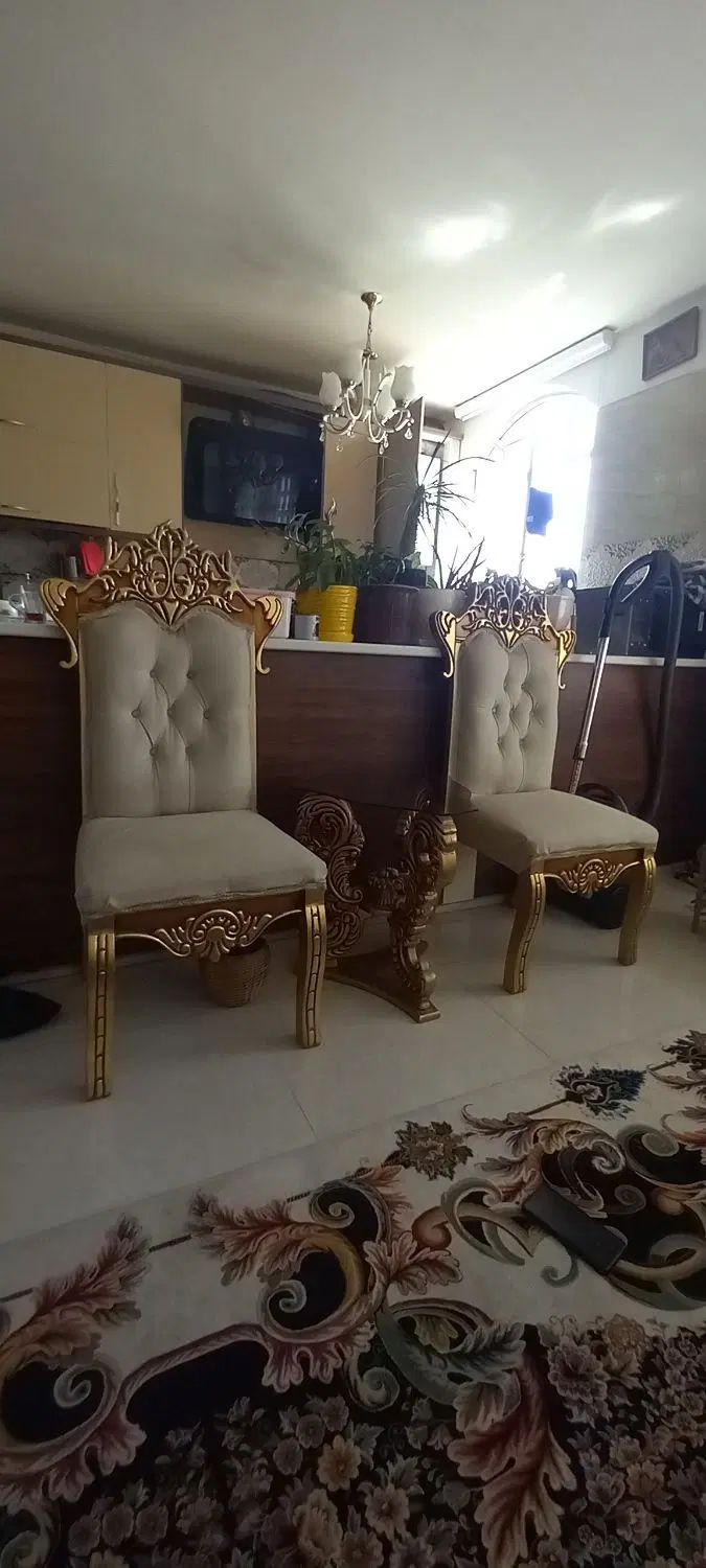 مبل ۹نفرسلطنطی۳میزعسلی،میز ناهارخوری ۸نفر،وبوفه|مبلمان خانگی و میز عسلی|پردیس, فاز ۱|دیوار