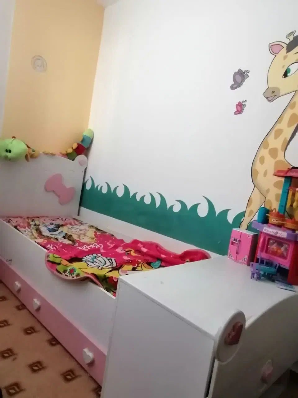 کمد و تخت کودک ،نوجوان همراه تشک نو نو و یک گهواره|تخت و صندلی بچه|پاکدشت, پاکدشت (مامازند)|دیوار