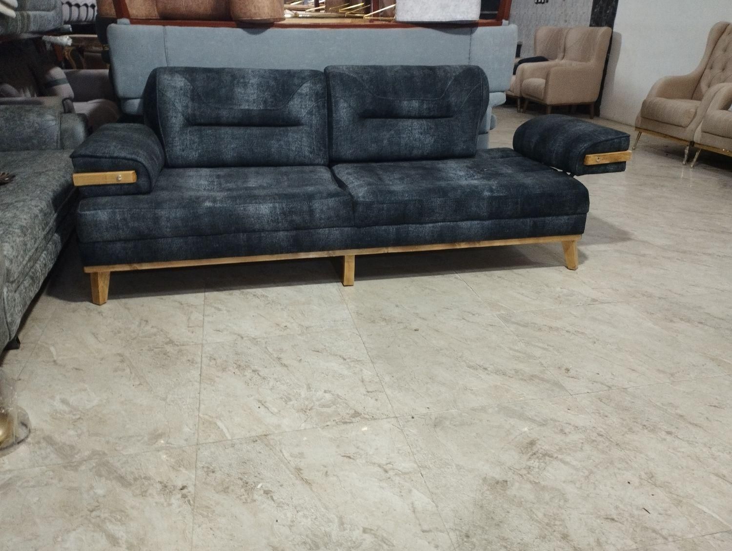 مبل افسانه|مبلمان خانگی و میز عسلی|بناب, |دیوار