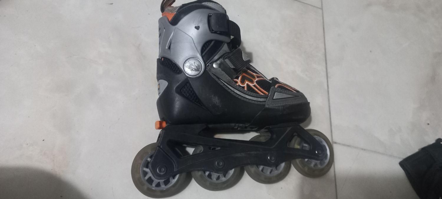 اسکیت اصل فیلا کم کارکرد بهترین سایز بچه گونه کامل|دوچرخه، اسکیت، اسکوتر|ری, شهادت|دیوار