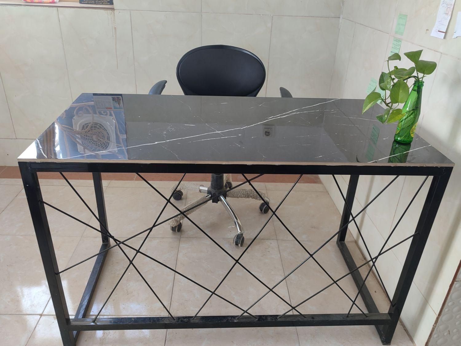 میز اداری|دفتر کار|اصفهان, قهجاورستان|دیوار