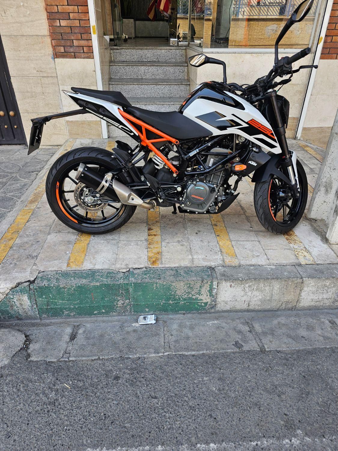 ktm Duke 250 مدل ۱۴۰۱ صفر|موتورسیکلت|تهران, آبشار تهران|دیوار