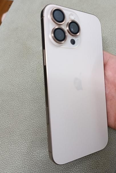 اپل iPhone 16 Pro Max با حافظهٔ ۲۵۶ گیگابایت|موبایل|قم, سراجه (۱۵ خرداد)|دیوار