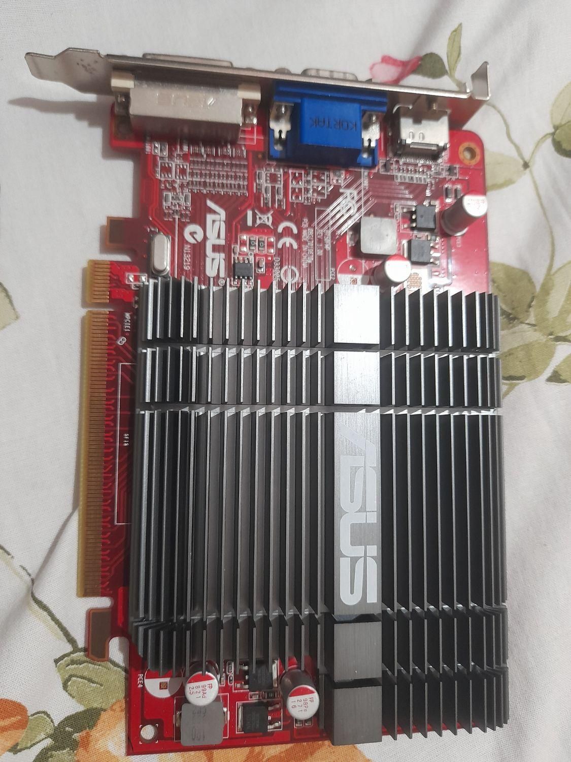 گرافیک ۱ گیگ ایسوز 4350 amd کمیاب با ۳ خروجی|قطعات و لوازم جانبی رایانه|رشت, منظریه|دیوار