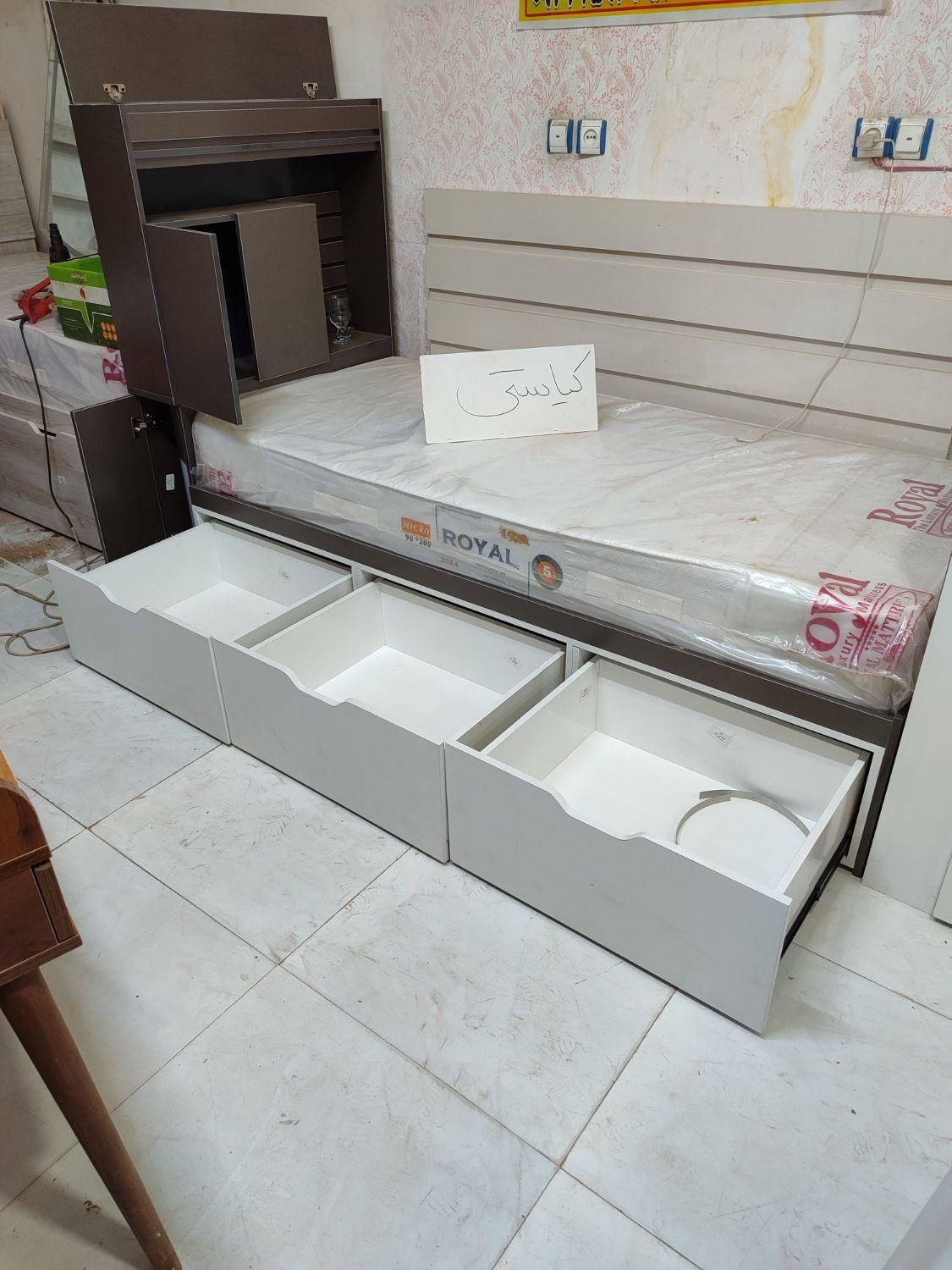 تخت یک نفره تخت یک نیم نفره پاتریس|تخت و سرویس خواب|مشهد, گلبرگ شمالی|دیوار