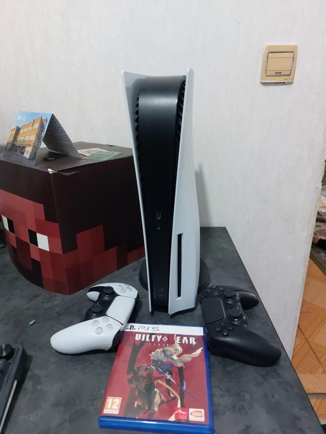 ps5 به همراه ۲ دسته و یک دیسک بازی کاملا نو|کنسول، بازی ویدئویی و آنلاین|تهران, تهرانپارس شرقی|دیوار