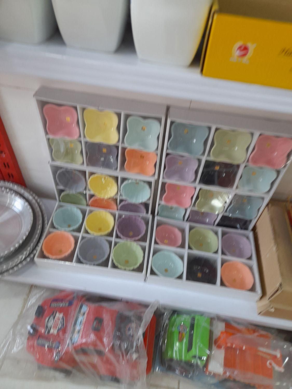 پلاسکو برون|آب‌چکان و نظم‌دهنده ظروف|مسجد سلیمان, |دیوار