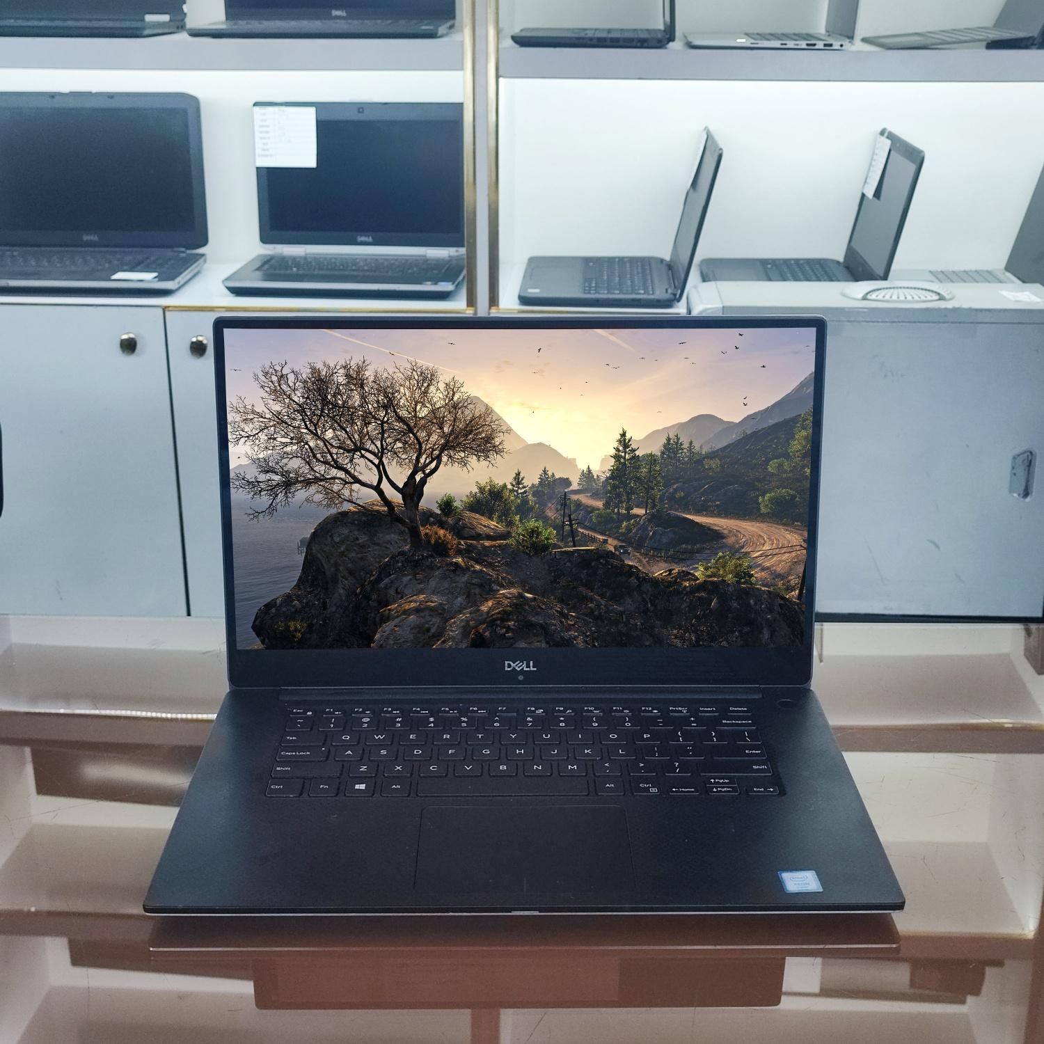 لپتاپ قدرتمند دل، گرافیک 4گیگ، نمایشگر 4K تاچ|رایانه همراه|اصفهان, سرچشمه|دیوار