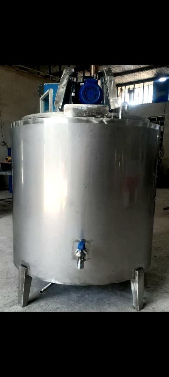 دیگ صنعتی پخت شیر و رب با خنک‌کن|فروشگاه و مغازه|اصفهان, حصه شمالی|دیوار