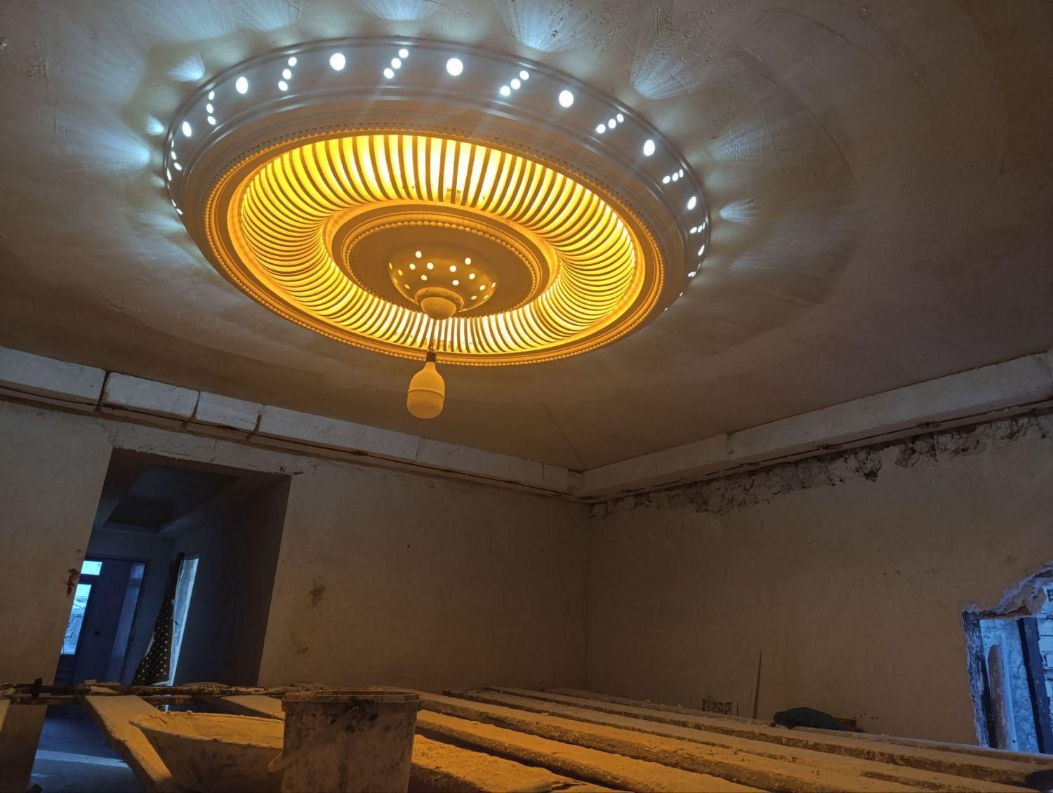 گچکاری سفید کاری ابزار رابیس برش کاری لکه گیری|خدمات پیشه و مهارت|ساری, |دیوار