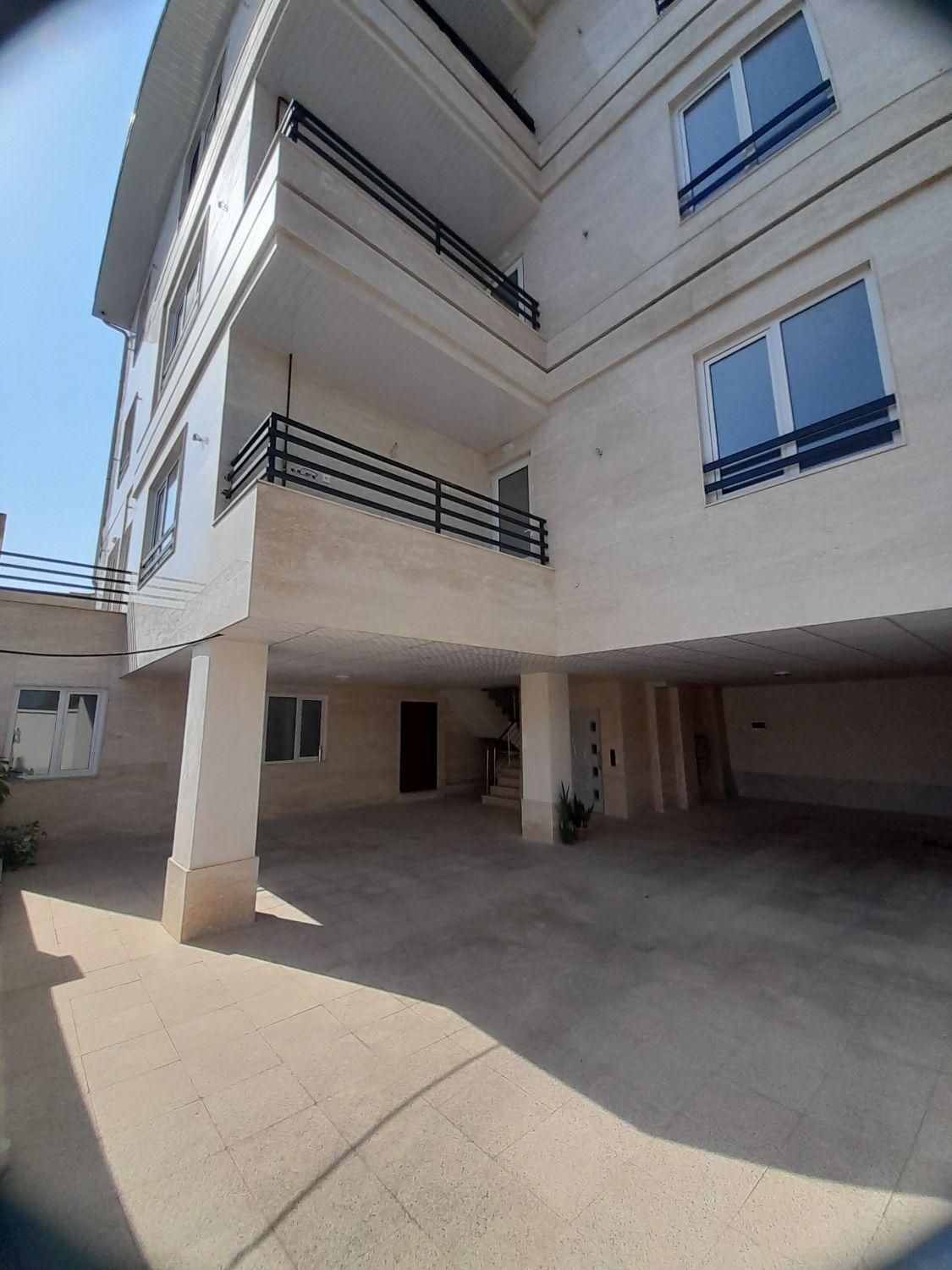 آپارتمان نوساز مرکزشهر با آسانسور سندتکبرگ تکواحدی|فروش آپارتمان|خشکبیجار, |دیوار