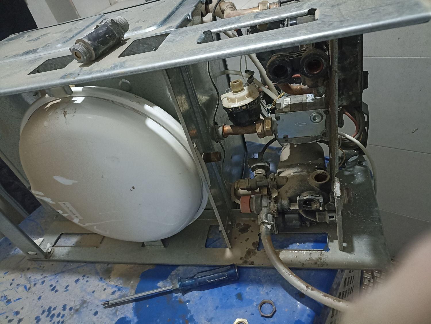 نماینده مجاز ایران رادیاتور تعمیر پکیج وفروش|خدمات پیشه و مهارت|زاهدان, |دیوار