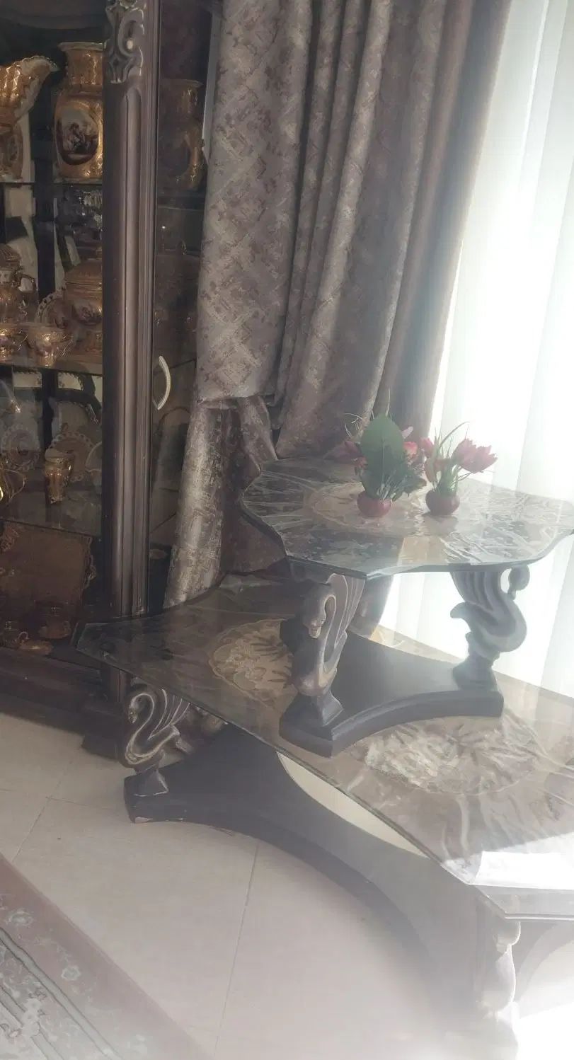 مبل سلطنتی|مبلمان خانگی و میز عسلی|اصفهان, کارلادان|دیوار