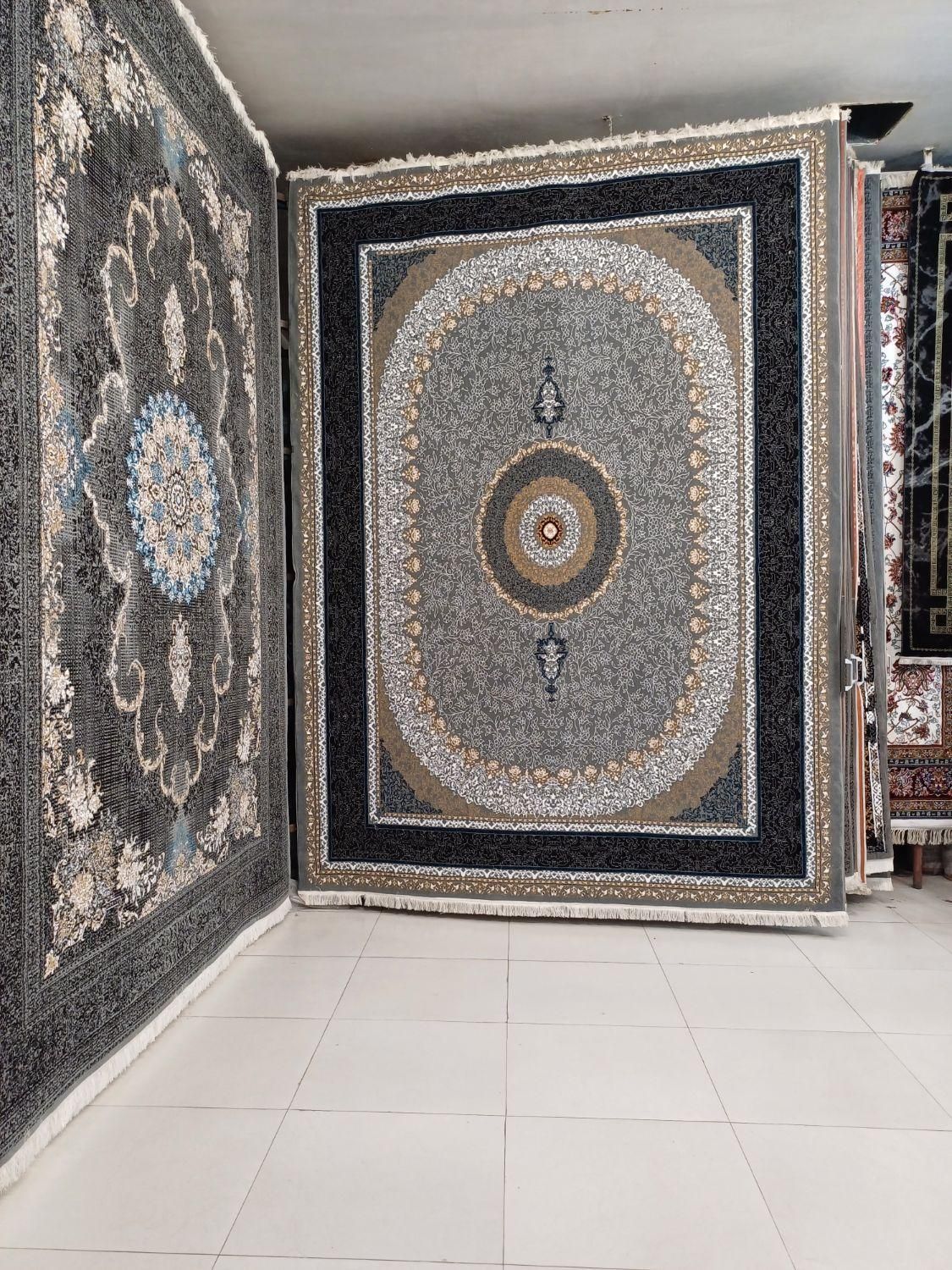 فرش ۱۲متری طلاکوب انبار پخش حاجی حسینی طلاب|فرش|مشهد, طلاب|دیوار