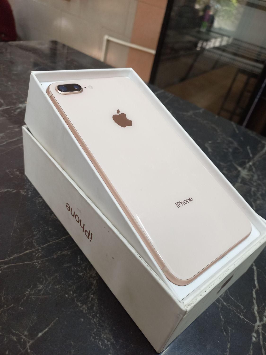 اپل iPhone 8 Plus با حافظهٔ ۶۴ گیگابایت|موبایل|کرج, گوهردشت|دیوار