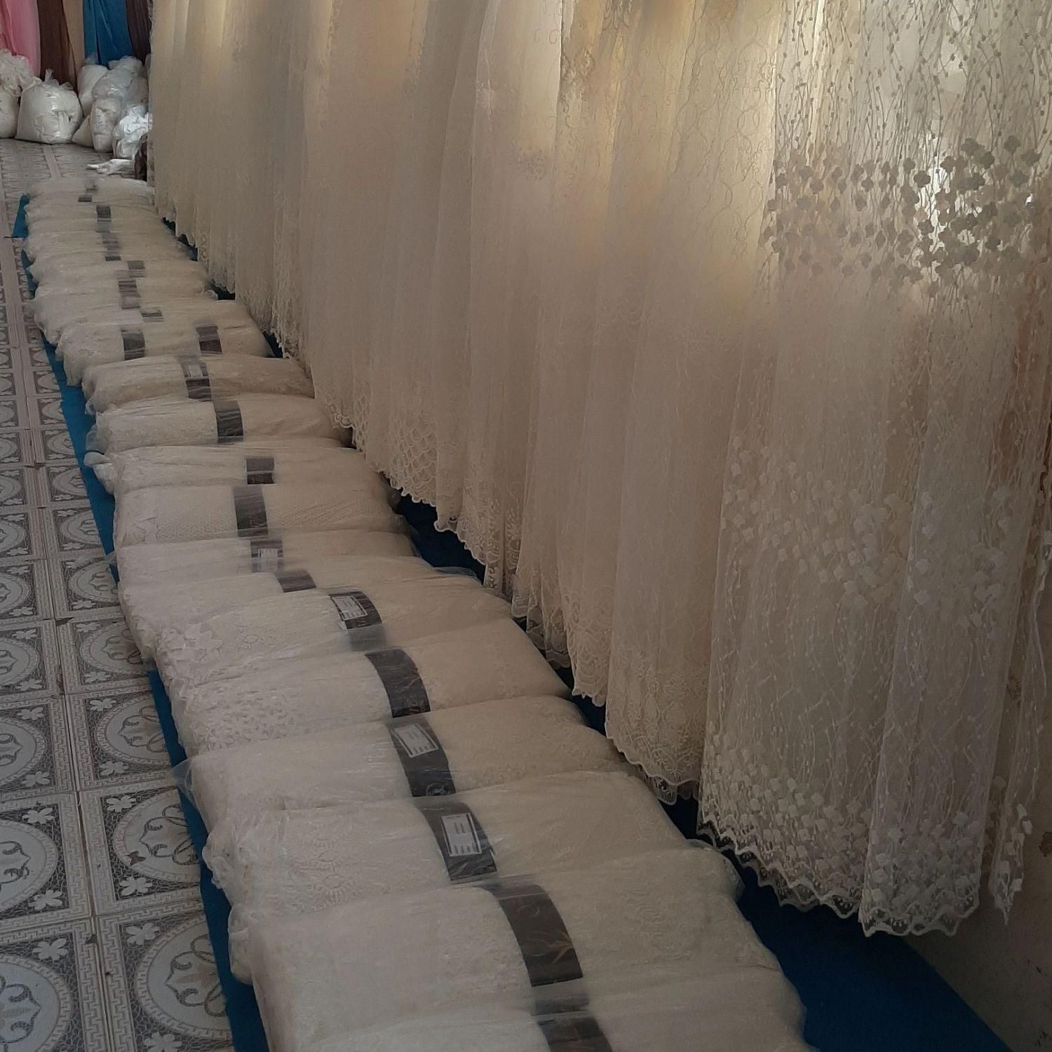 پرده فقط  مناسب مناسب|پرده، رانر، رومیزی|تبریز, |دیوار