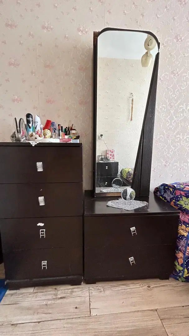 سرویس خواب همراه با پاتختی و کنسول جادار|تخت و سرویس خواب|تهران, جنت‌آباد شمالی|دیوار