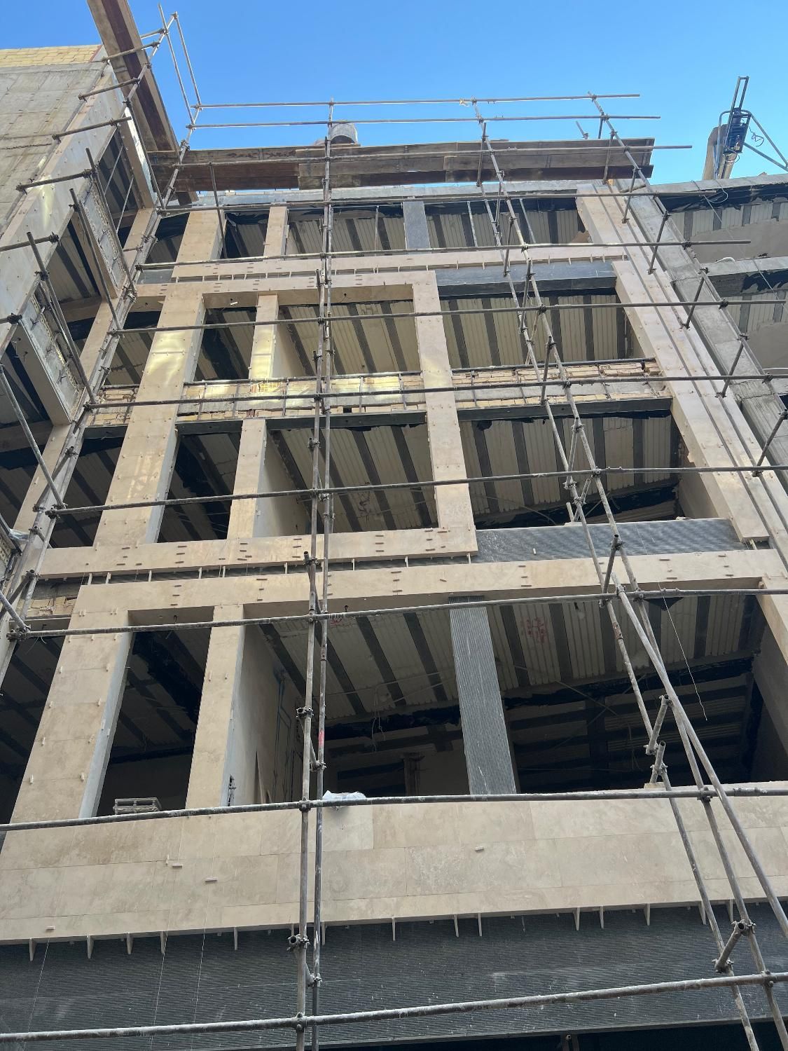 داربست فلزی حیدری|خدمات پیشه و مهارت|شیراز, پانصد دستگاه ارتش|دیوار