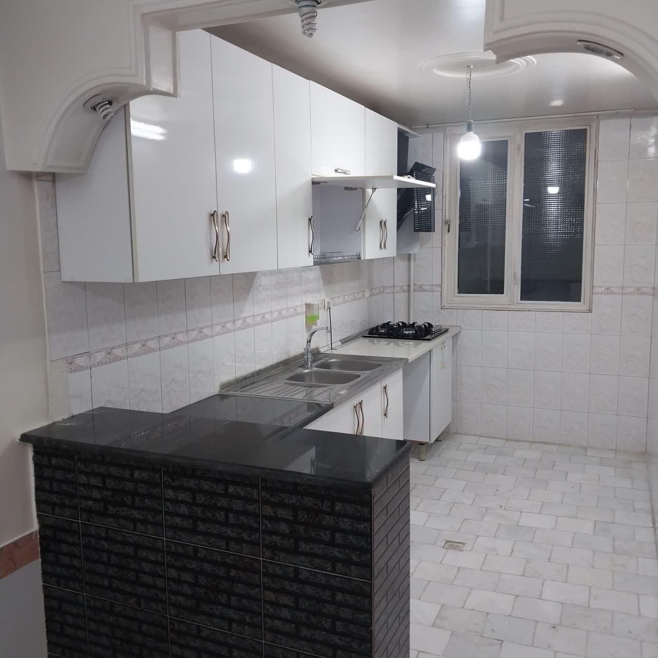 اجاره آپارتمان۴۱متری۱خوابه طبقه۳جنب مجتمع ایرانیت|اجارهٔ آپارتمان|ری, سرتخت|دیوار