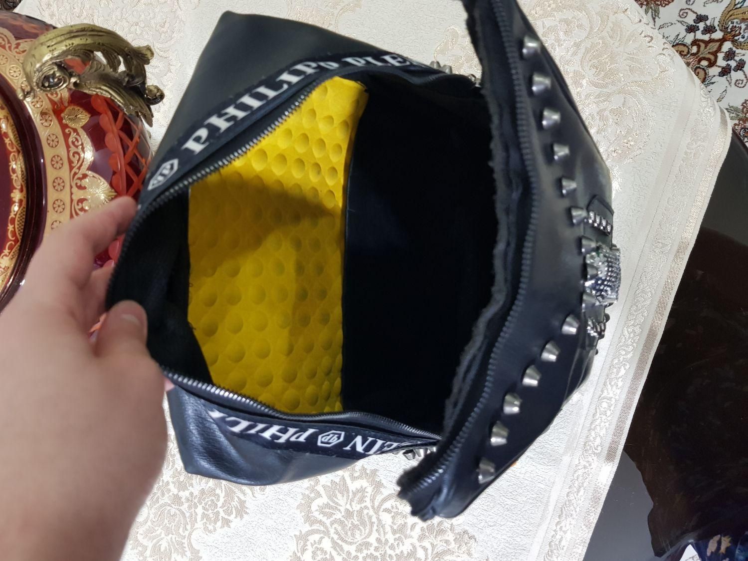 کوله پشتی چرم برند (PHILIPP PLEIN)|کیف، کفش، کمربند|تهران, هروی|دیوار