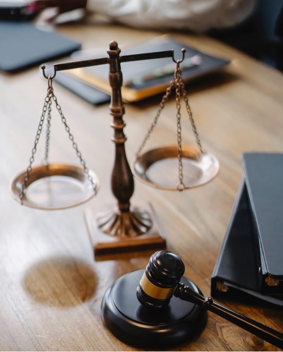 وکیل دادگستری|خدمات مالی، حسابداری، بیمه|بندر انزلی, گلسرخ|دیوار