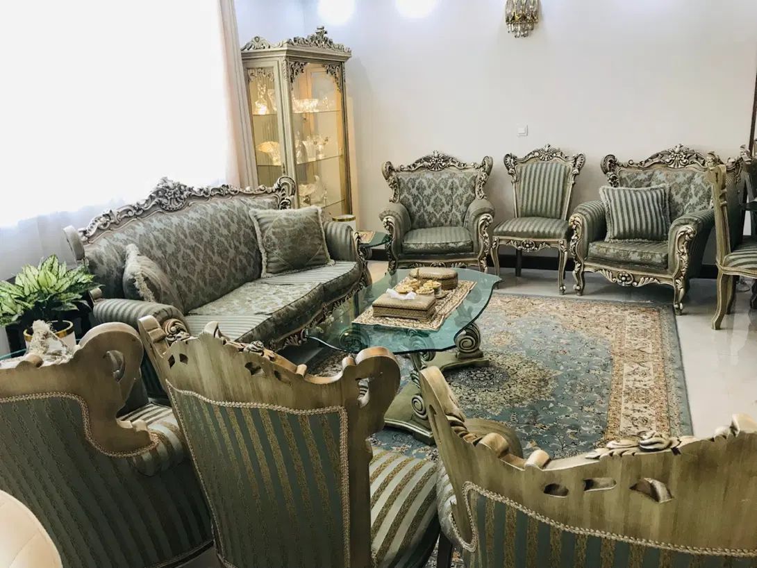 مبلمان و میز ناهارخوری و ویترین منبت کاری لوکس|مبلمان خانگی و میز عسلی|تهران, تاکسیرانی|دیوار