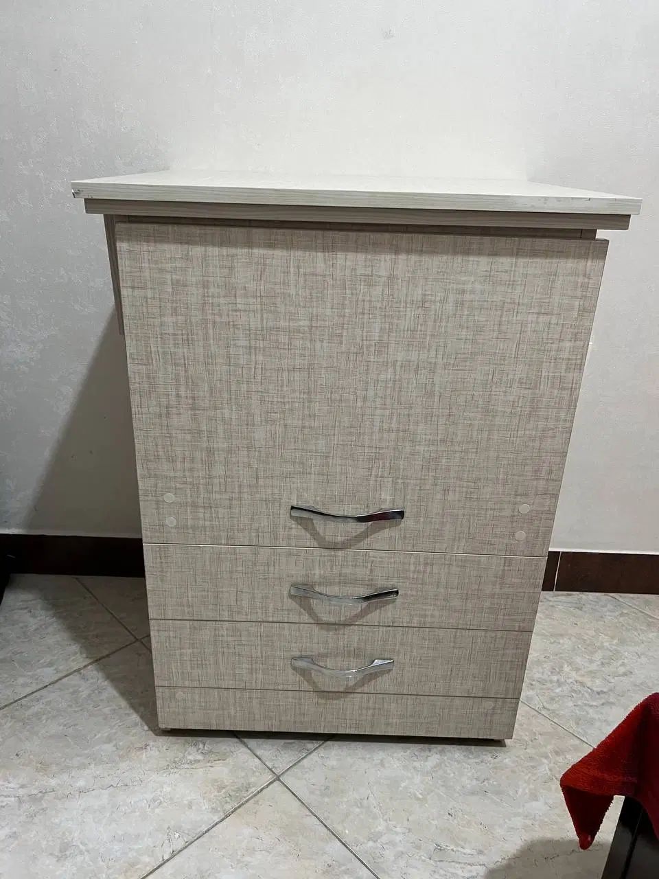 میزچرخ خیاطی تاشو و صندلی باکس دار مبلی|چرخ خیاطی و ریسندگی|رشت, کوی حسینی|دیوار