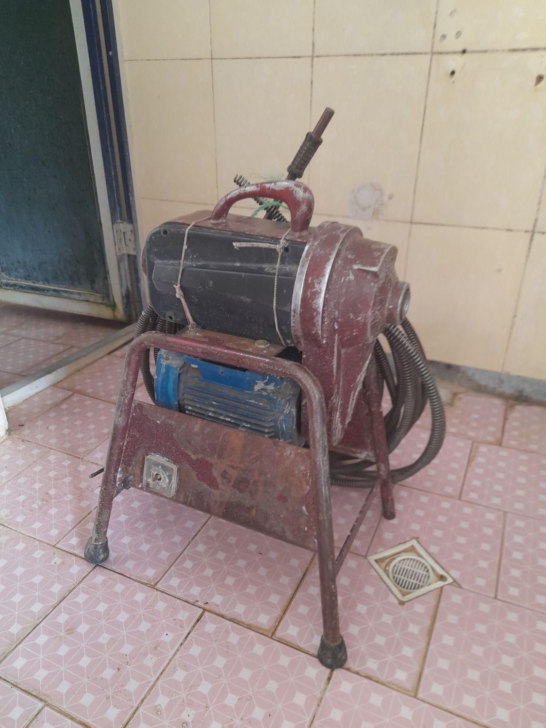 لوله بازکنی با دستگاه ژنراتور برقی .کاملا حرفه ای|خدمات پیشه و مهارت|ماسال, |دیوار