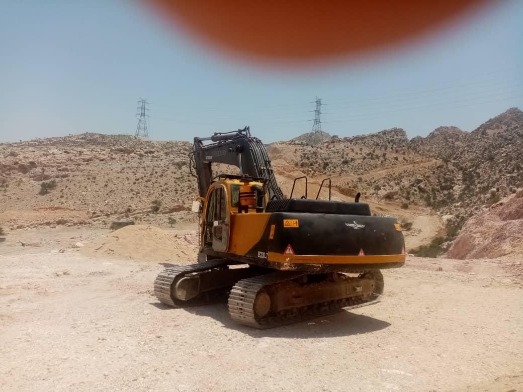 اجاره بیل مکانیکی 220|خودرو سنگین|دوگنبدان, |دیوار
