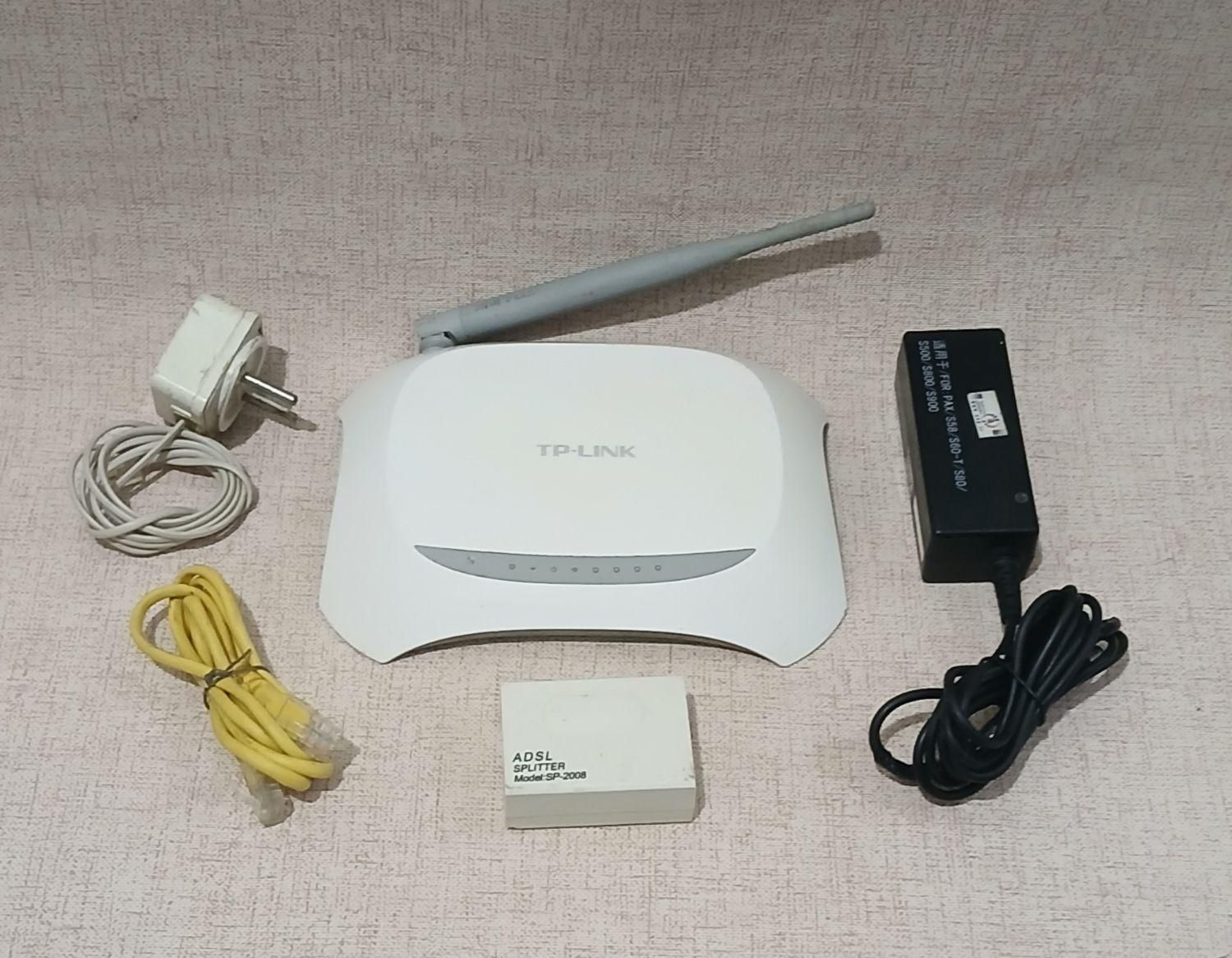 مودم WiFi چهار پورت اصلی تکمیل با همه وسایل|مودم و تجهیزات شبکه|همدان, |دیوار