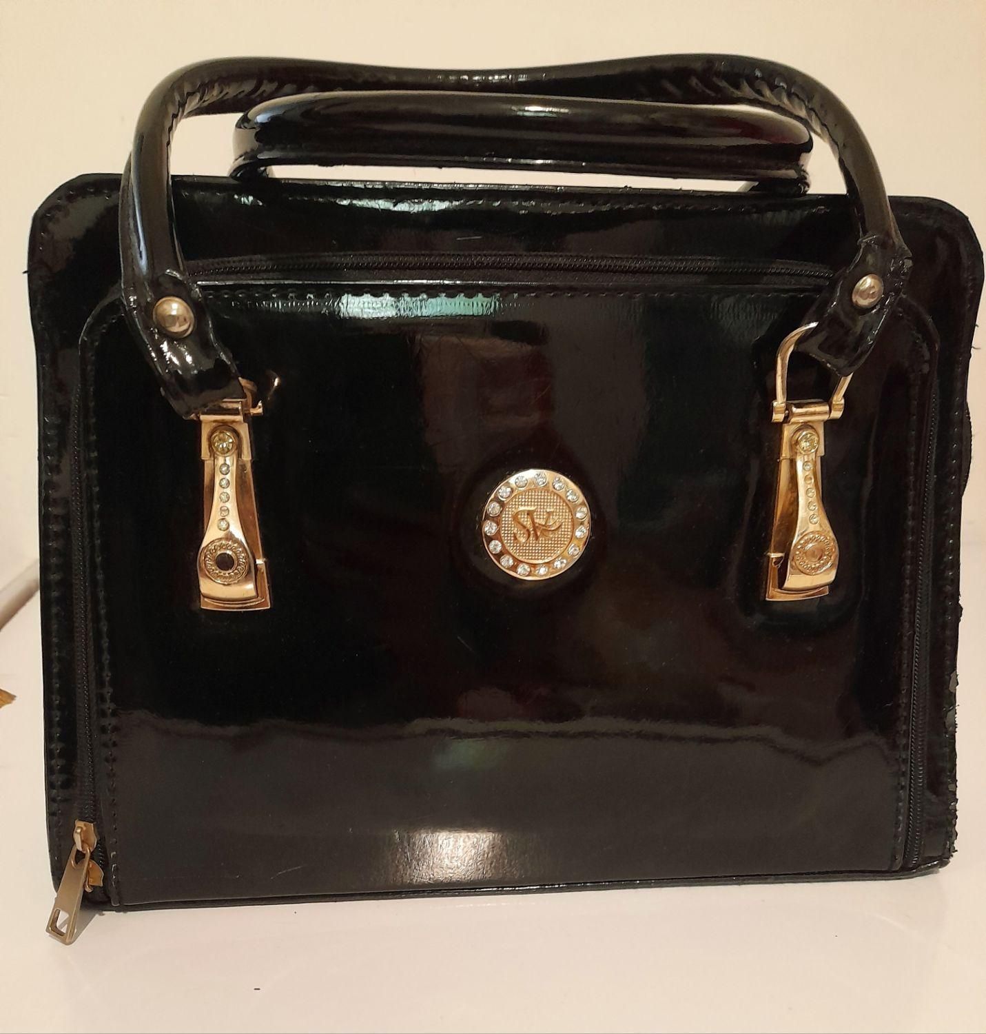 کیف مجلسی|کیف، کفش، کمربند|اسفراین, |دیوار