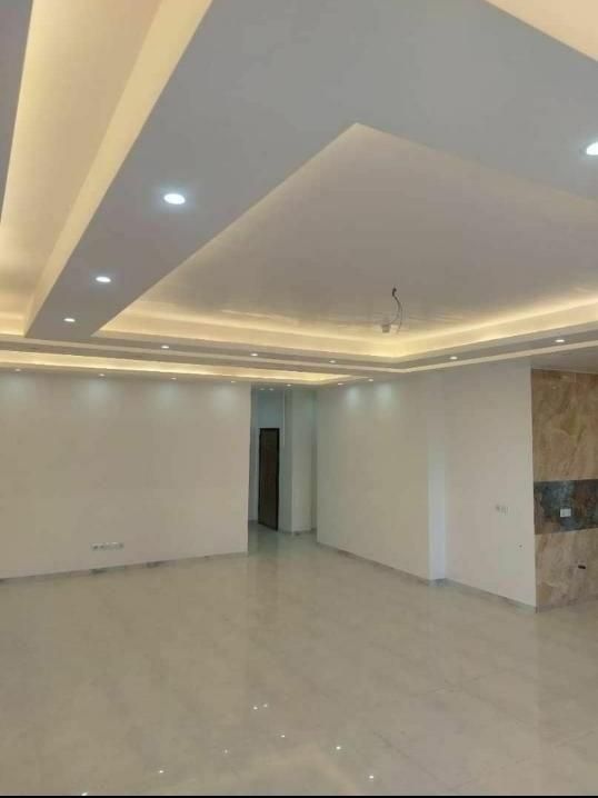 تک واحدی/ ۲۵۰ متری/ ۴ خواب لاکچری/استخردار|فروش آپارتمان|دورود, |دیوار