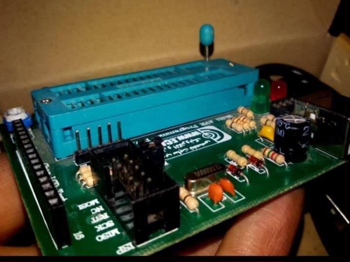 پروگرامر avr به همراه میکروکنترلر atmega 16 و ..|قطعات و لوازم جانبی رایانه|تهران, شاهد|دیوار
