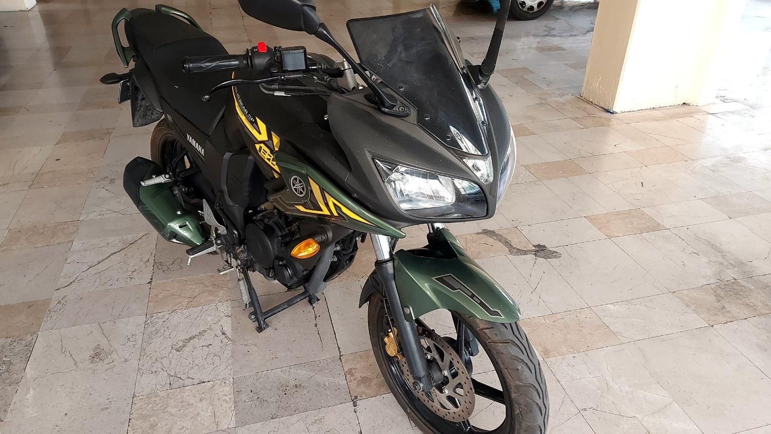 یاماها FZS  160 CC|موتورسیکلت|تهران, فردوس|دیوار