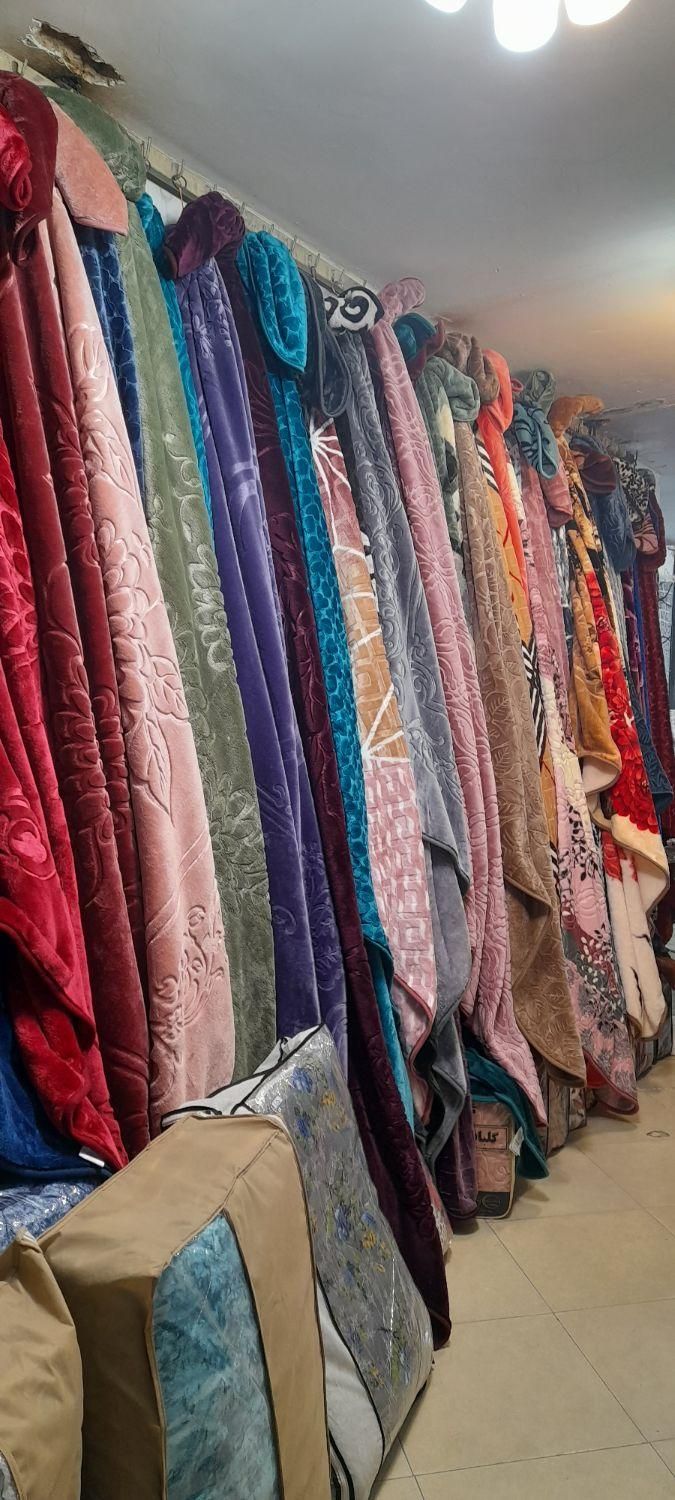 کالای خواب خیرآبادی|رختخواب، بالش، پتو|نیشابور, گنبد سبز|دیوار