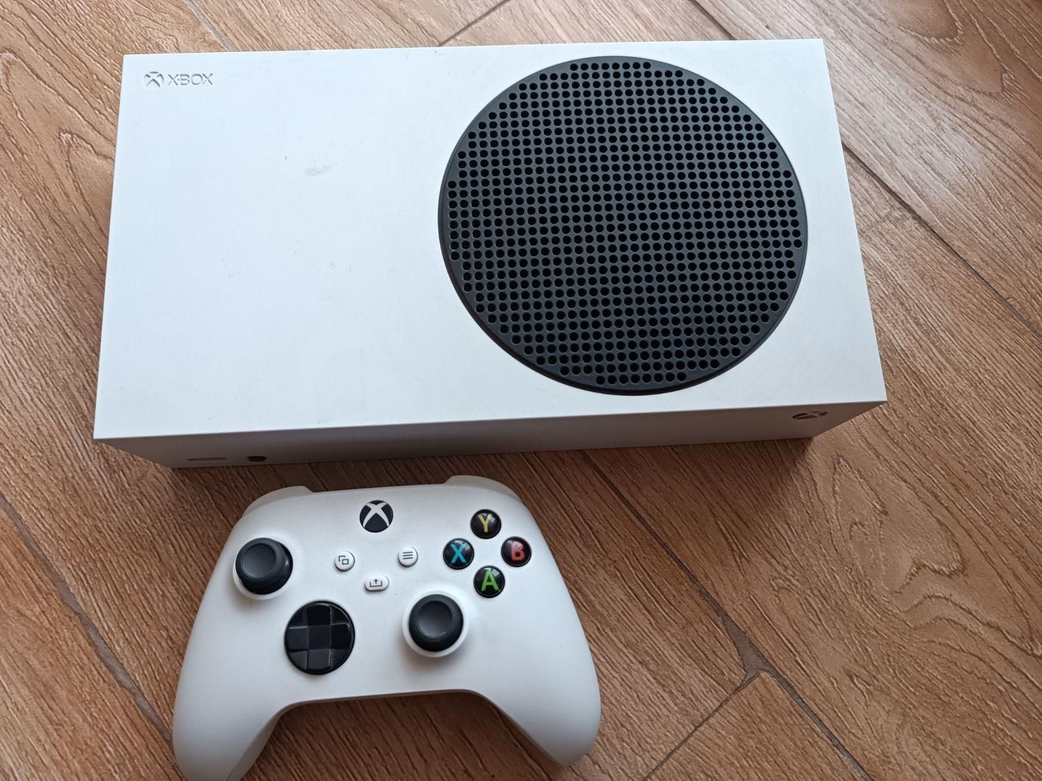 xbox سری s|کنسول، بازی ویدئویی و آنلاین|اصفهان, رزمندگان|دیوار