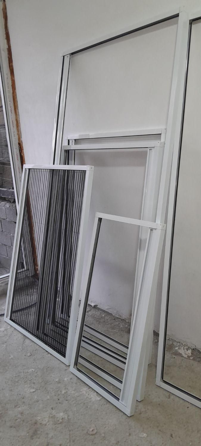 توری پلیسه درو پنجره upvc شیشه تعمیرات وپرده زبرا|خدمات پیشه و مهارت|رودهن, |دیوار