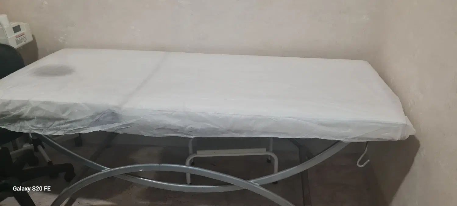 فروش میز ناخن تخت ماساژ وفشیال پاارتیشن اینه دار|آرایشگاه و سالن‌های زیبایی|تهران, صادقیه|دیوار
