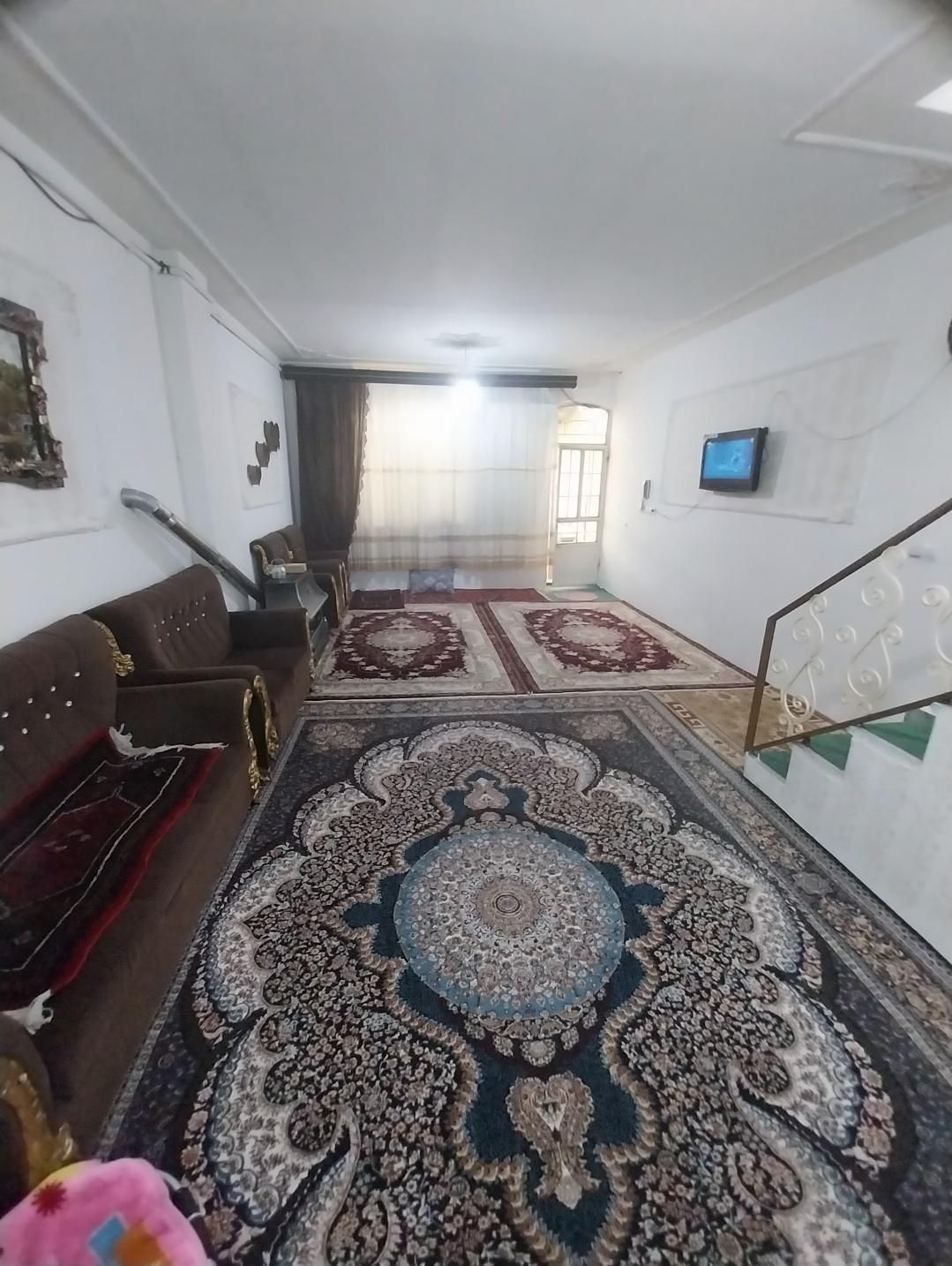 فروش ویلایی ۱۰۰ متری میدان کوهنورد،خیابان بهارستان|فروش خانه و ویلا|ابهر, |دیوار
