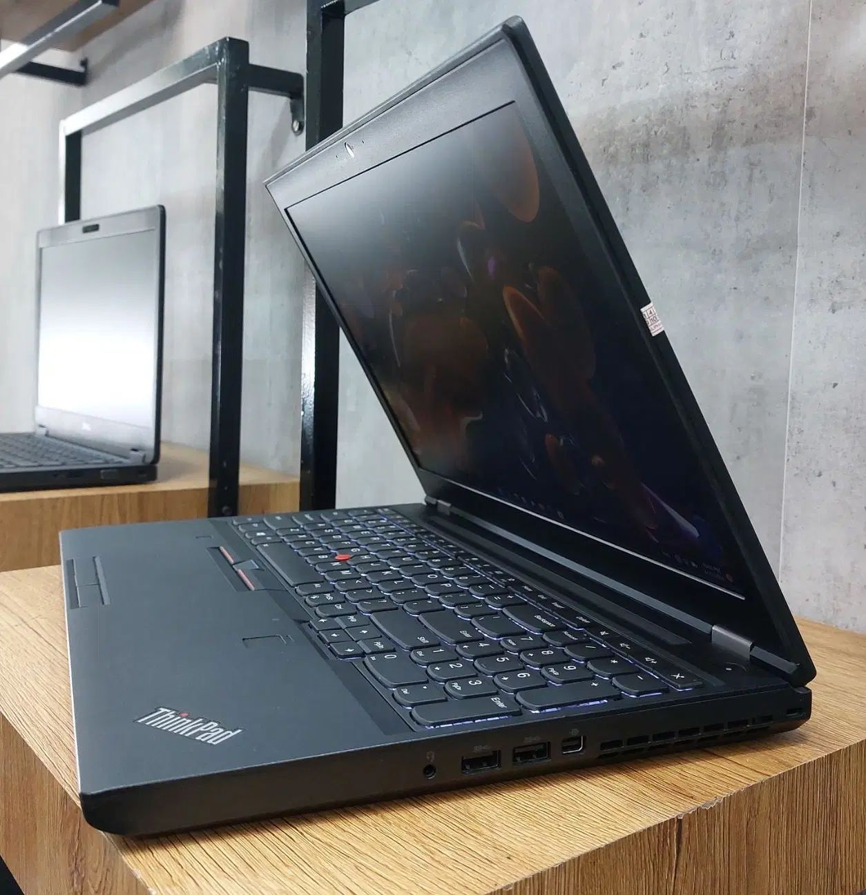 لپ تاپ مهندسی Lenovo P51 نسل۷ سری HQ گرافیک ۴ گیگ|رایانه همراه|اصفهان, شیخ طوسی|دیوار