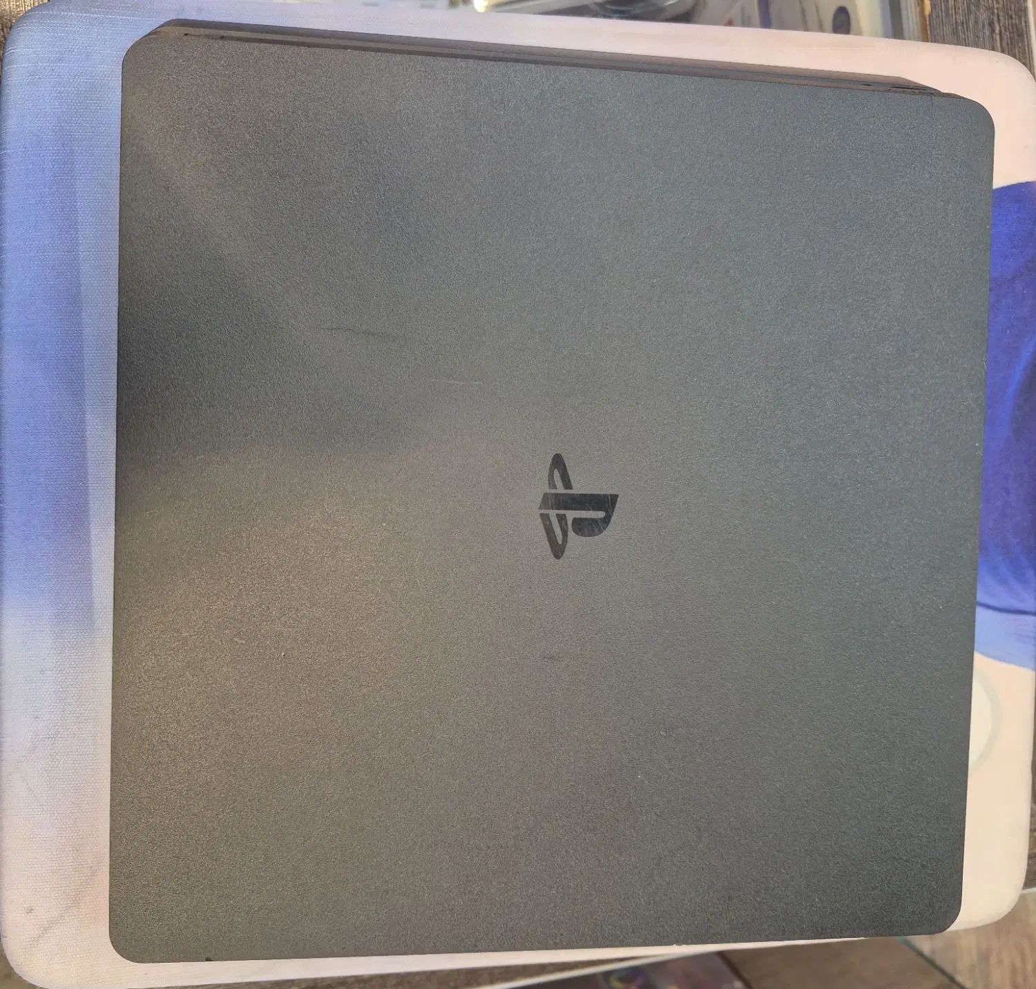 ps4 ۱ اسلیم ترابایت با دو دسته و کاملا سالم و نو|کنسول، بازی ویدئویی و آنلاین|رشت, شهرک قدس|دیوار