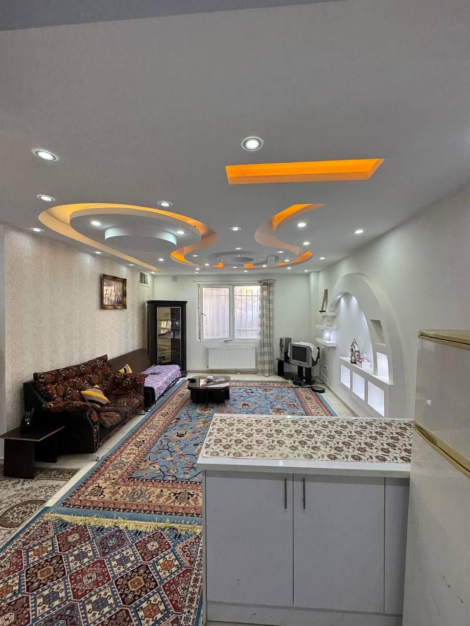 ۹۵متر ادیبستان پرند با نگهبانی ۲۴ساعته|فروش آپارتمان|پرند, فاز ۶|دیوار