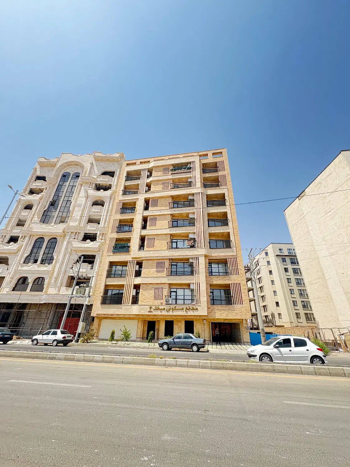 زعفرانیه/میخک/متــ۱۴۰ـر/۳خواب/کلیدنخورده|فروش آپارتمان|قم, الغدیر|دیوار