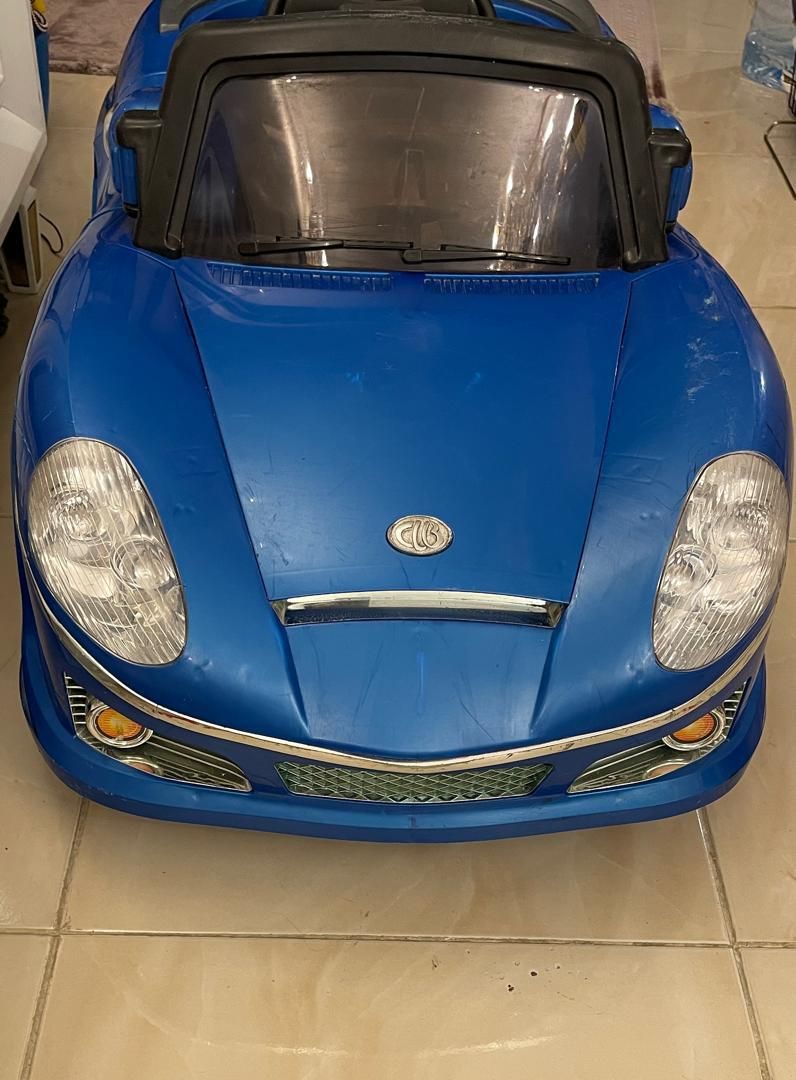 ماشین شارژی کودک سالم تمیز|اسباب‌بازی بچه|کیش, |دیوار