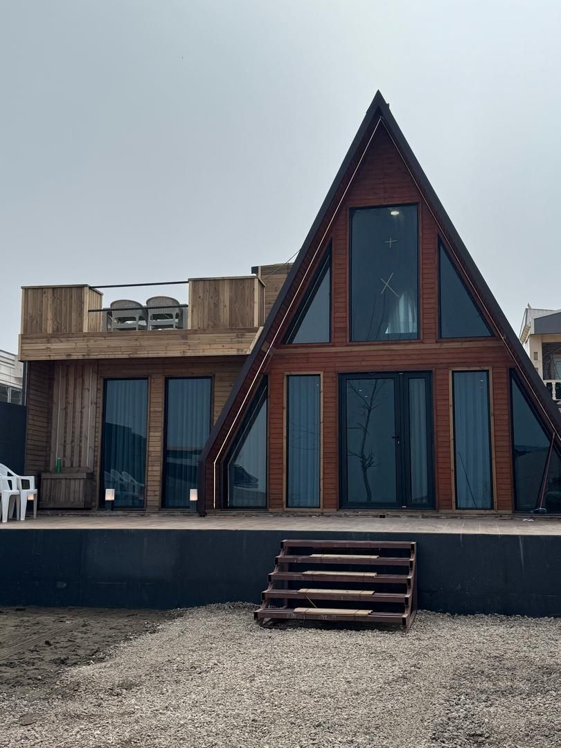 اجاره کلبه سوئیسی ویو دریا در انزلی|اجارهٔ کوتاهمدت ویلا و باغ|رشت, گلباغ نماز|دیوار