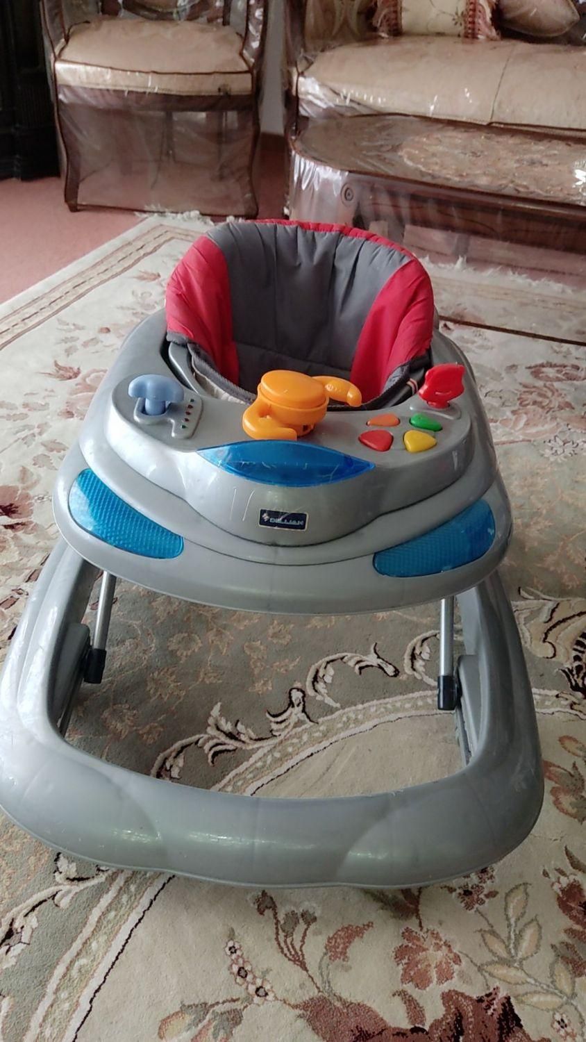 ست کالسکه وکریروروروئک|اسباب و اثاث بچه|اصفهان, شهرک کاوه|دیوار