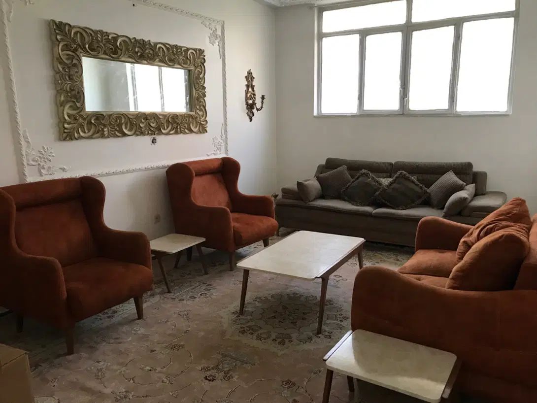 کاناپه تختخوابشو و نیم ست برند اسپانیش|مبلمان خانگی و میز عسلی|تهران, شهرک گلها (تهرانسر)|دیوار